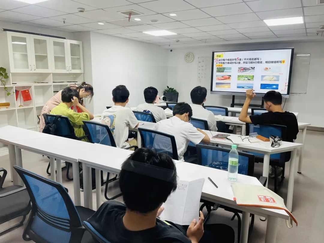 西安日语培训 | 高考后日本留学：不同专业日语水平要求解析！选对方向，轻松冲刺名校！