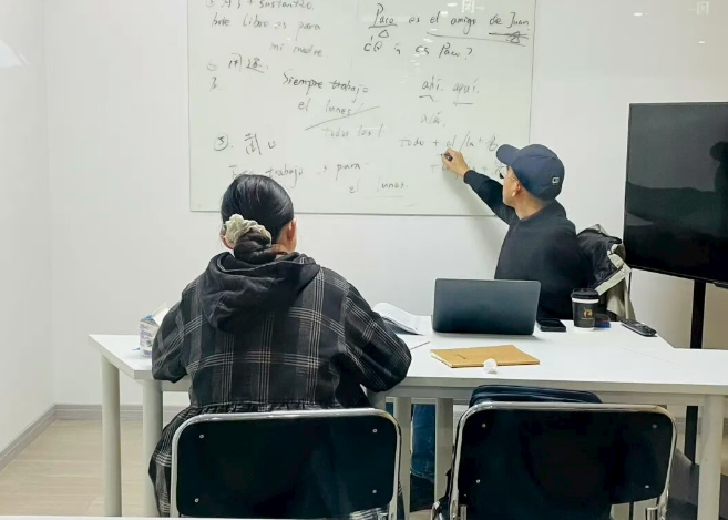 西安西班牙语培训 | 西班牙语留学不同等级需求全解析｜从入门到精通，找准你的适配目标！